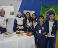 Feira das Nações aproximou alunos do Univest das culturas dos países