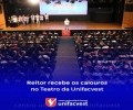 Reitor recebe os Calouros no Teatro da Unifacvest