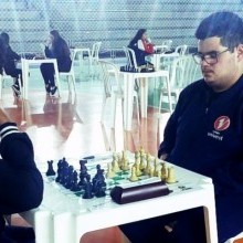 Aluno do Univest representará a Serra no regional de Xadrez